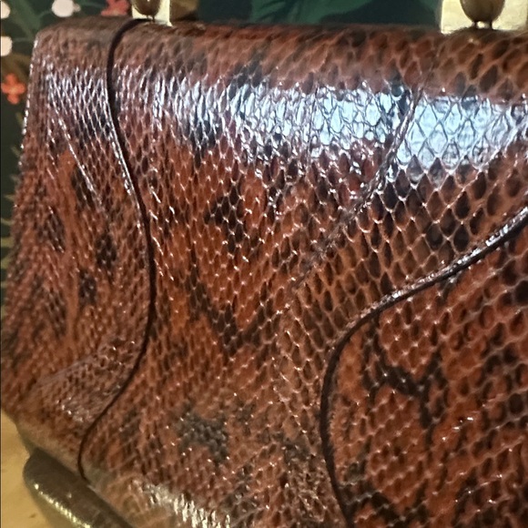 ON HOLD 🏆 Gucci Exotic Python Tiger Osiride (Oh-sear-ee-day) Circa 2017 - Picture 6 of 15